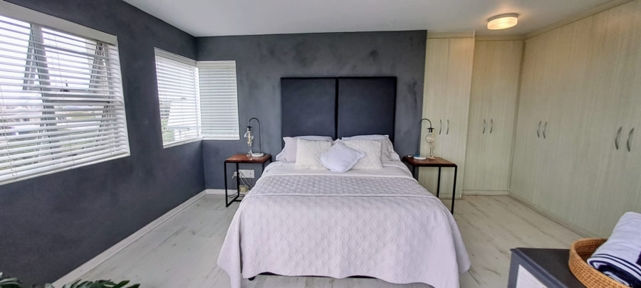 4 Bedroom Property for Sale in Vermont Western Cape